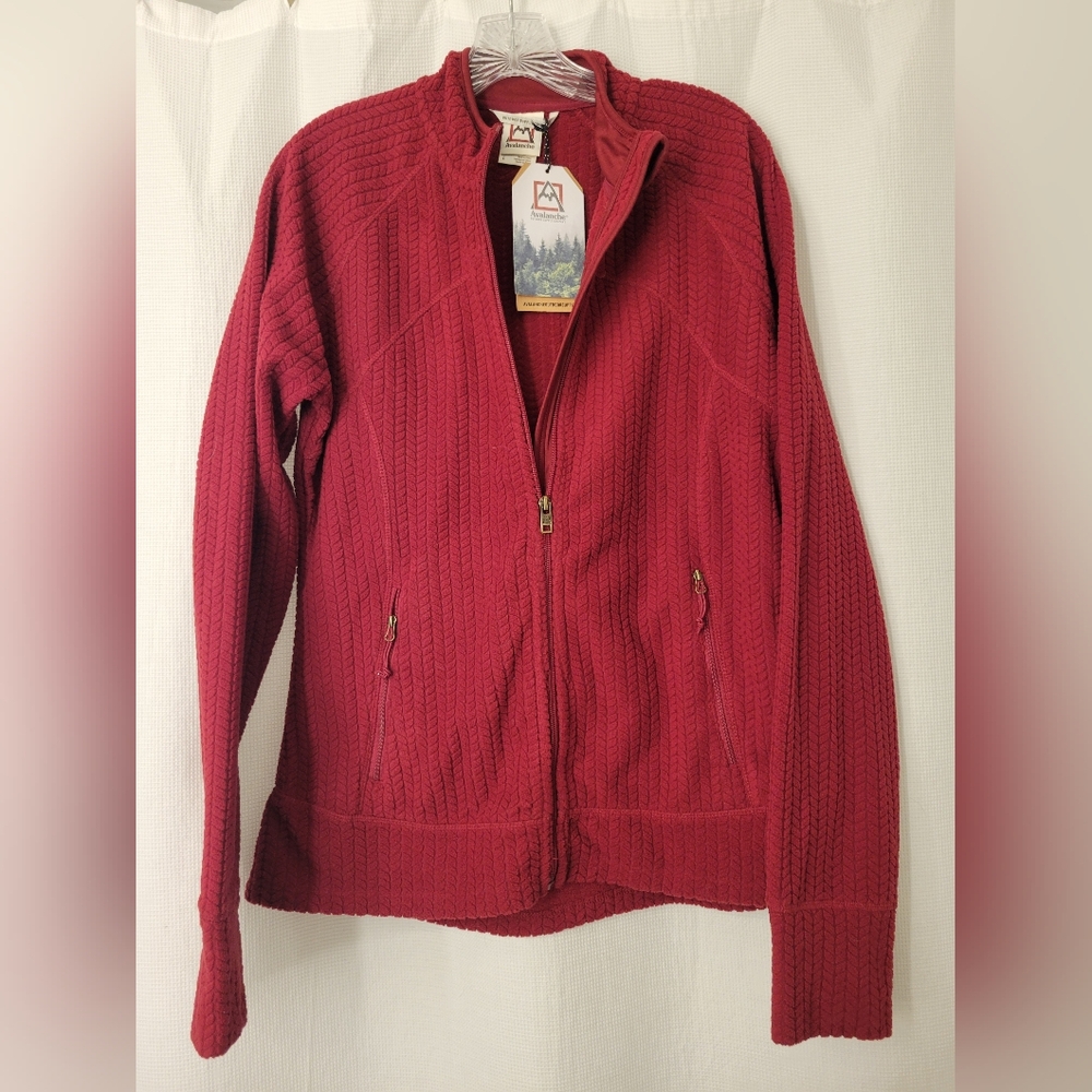 Avalanche Outdoor Supply Company red large zippered jacket